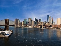 Pont qui relie Brooklyn à Manhattan