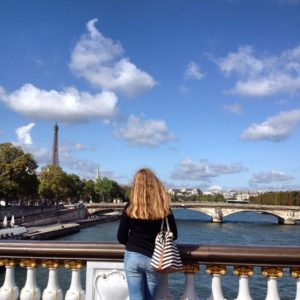 Michelle à son arrivée à Paris